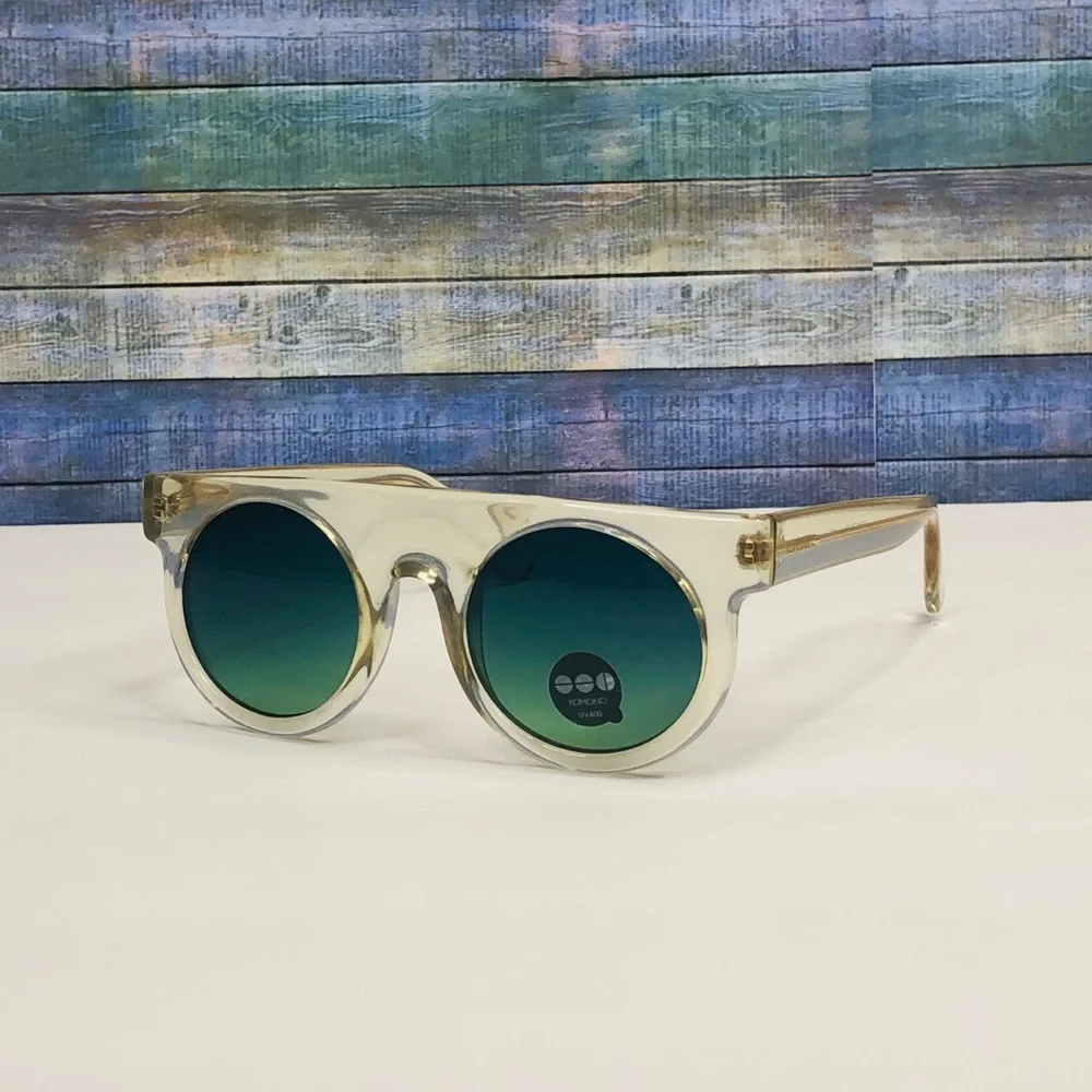 KOMONO Hippolyte Vanilla Ice Sunglasses NEW clear shield